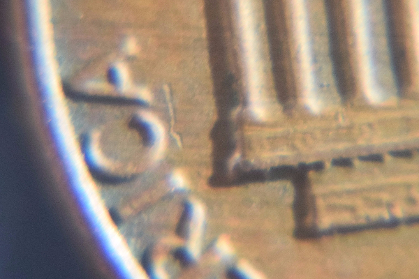 Floating-8?-1981-D-Lincoln-Penny