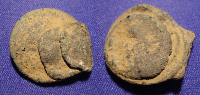 Sestertius-And-Denarius-Stuck-Together-?-Rare-?