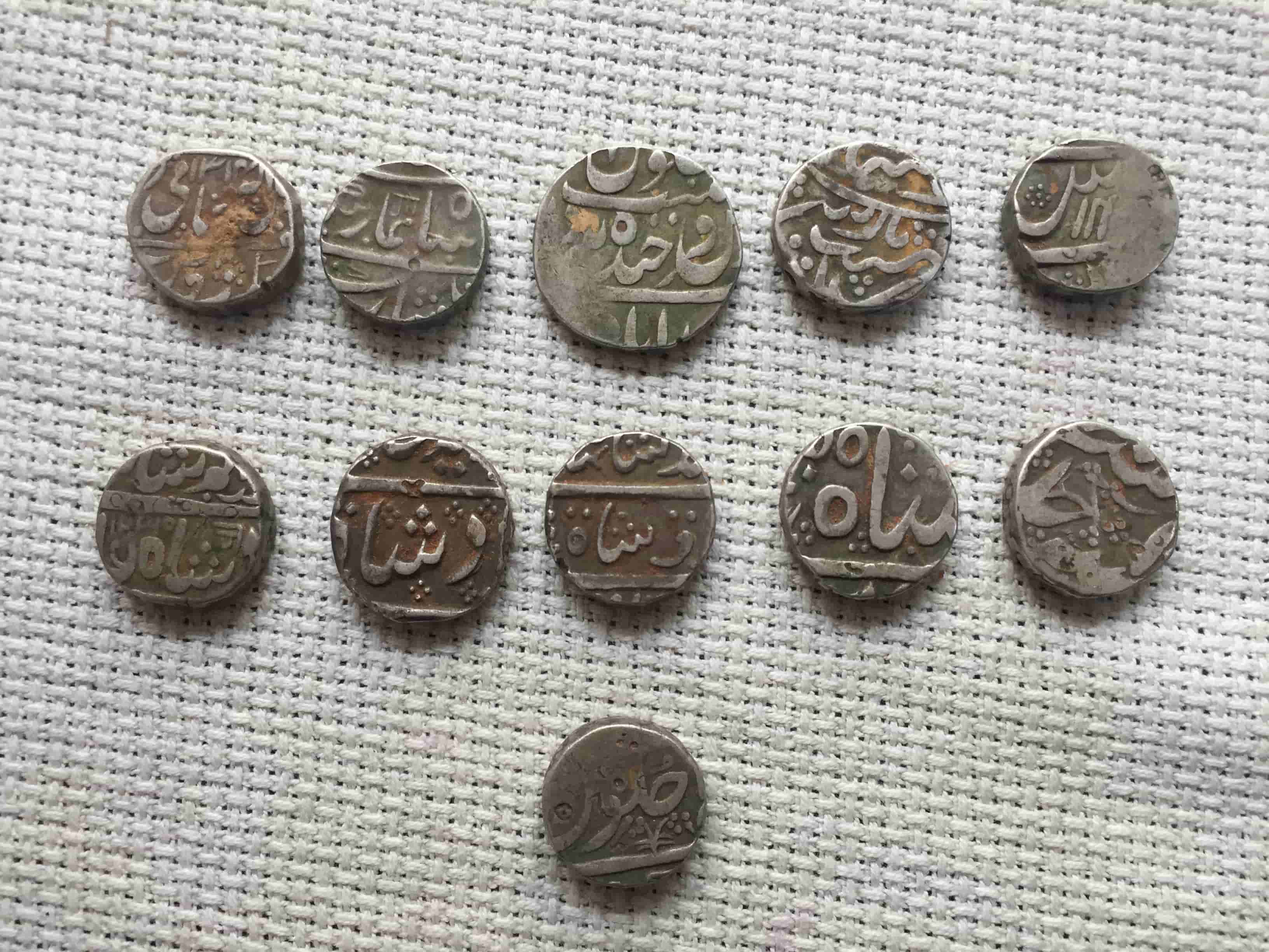 Please-Help-Identifying---India---Hyderabad-?-Islamic-Coins