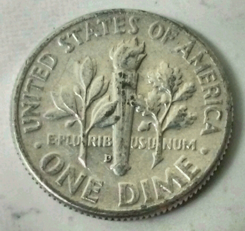 Two-1994-Quarters-Witch-One-Has-The-Error?
