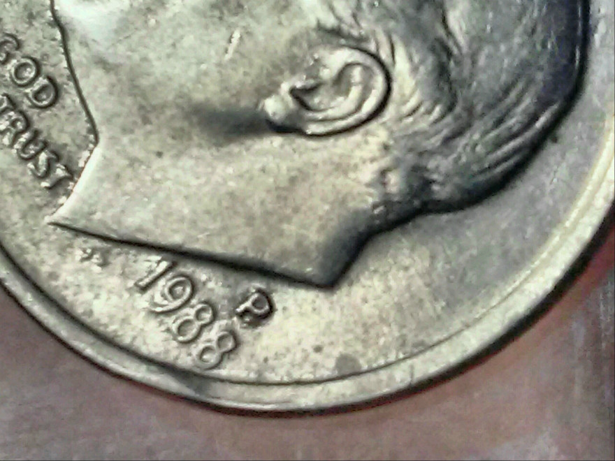 1988-Dime-Looks-Like-Somethig-Under-The-P-And-Year