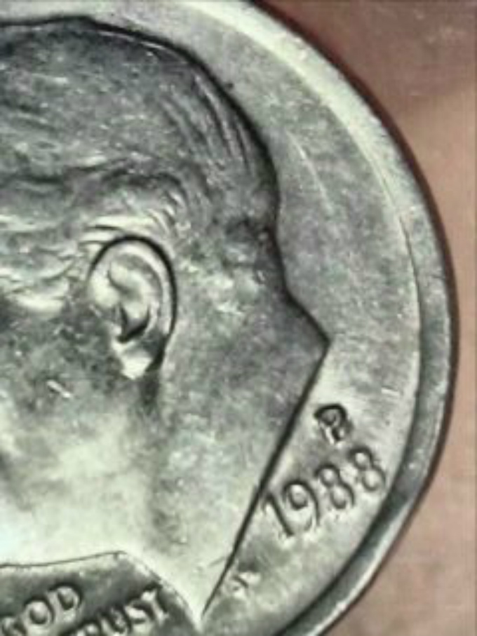 1988-Dime-Looks-Like-Somethig-Under-The-P-And-Year