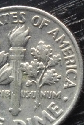 1990-Dime-Dots-In-Front-Line-Up-With-Reverse?