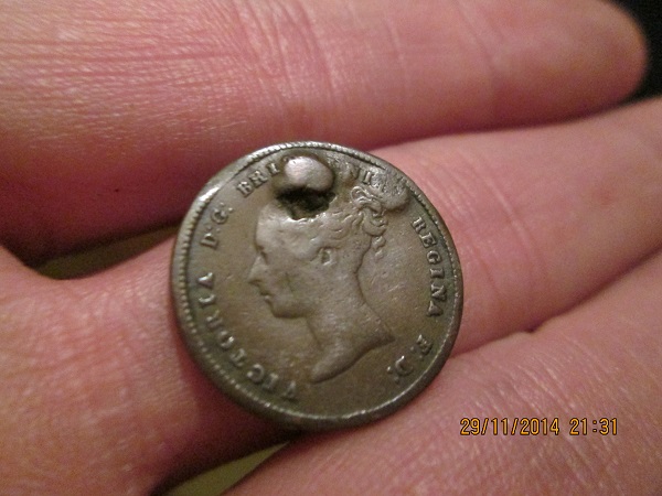 1844-Half-Farthing,-Damaged-Plus-Error
