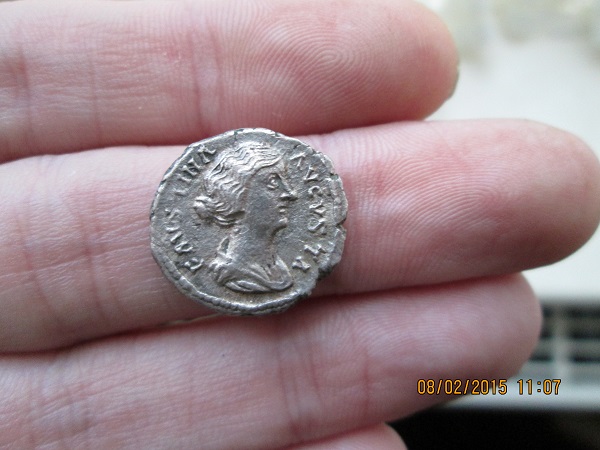Faustina-Jr-Denarius,-Help-Needed