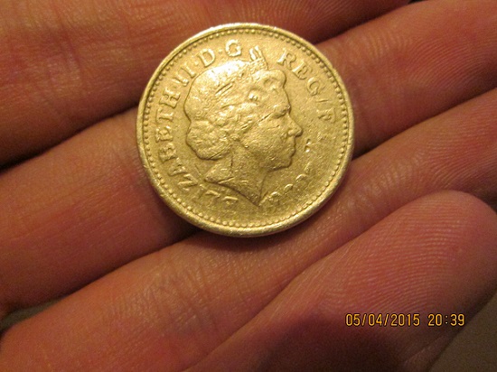 Fake-£1