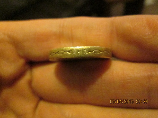Fake-£1