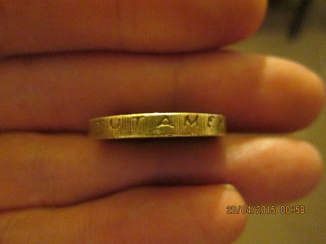 Fake-£1
