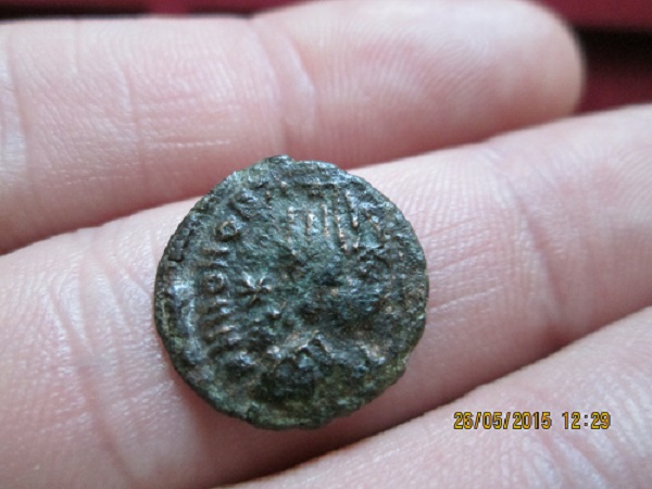 Spikey-Head-Honorius-Coin,-Barbarous-Or-Die-Clash-?