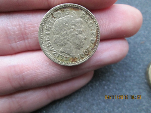 Fake-£1