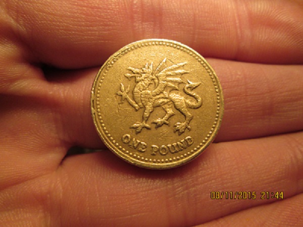 Fake-£1