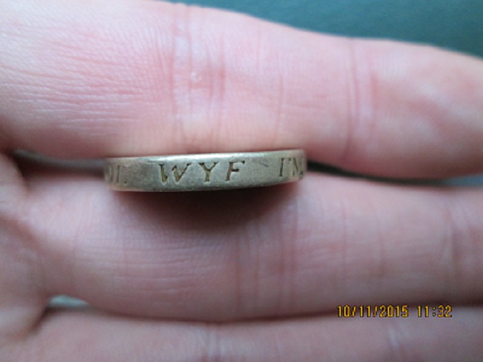 Fake-£1