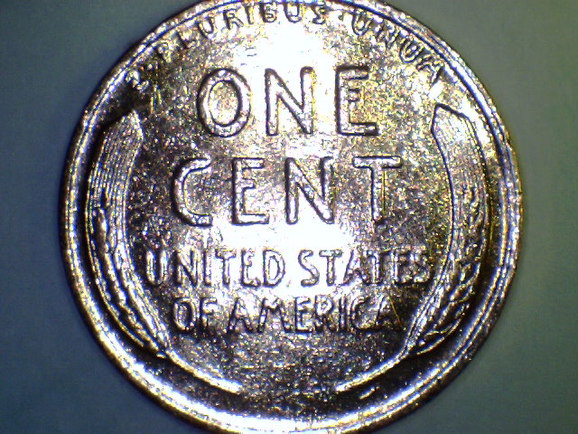 1944-S-Wheat-Cent-...looks-Gold,-Sticks-To-Magnet-?