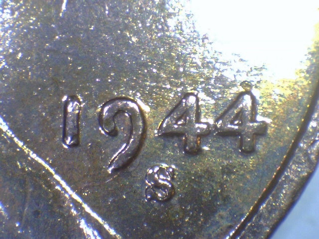 1944-S-Wheat-Cent-...looks-Gold,-Sticks-To-Magnet-?