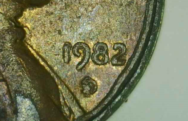 1982-D-Lincoln-Memorial-Zinc---Multiple-Strikes,-How-Many?