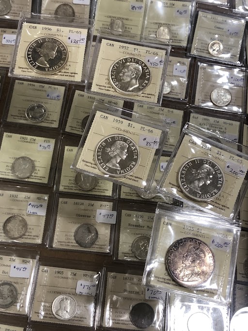 Red-River-Stamps-And-Coin-Show-In-Headingley,-Manitoba.