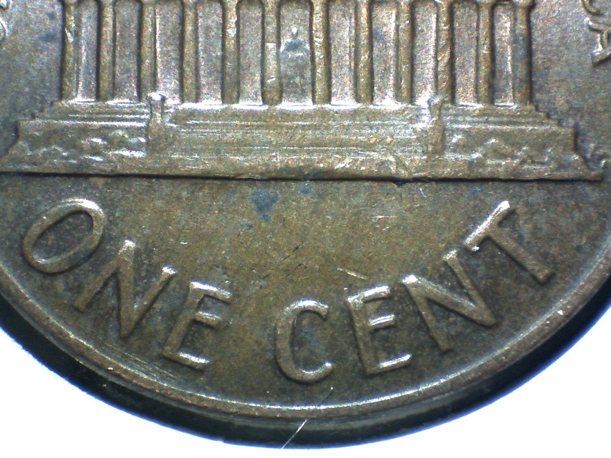 1972-D-Lincoln-Cent,-Doubling-Or-A-Light-Trick