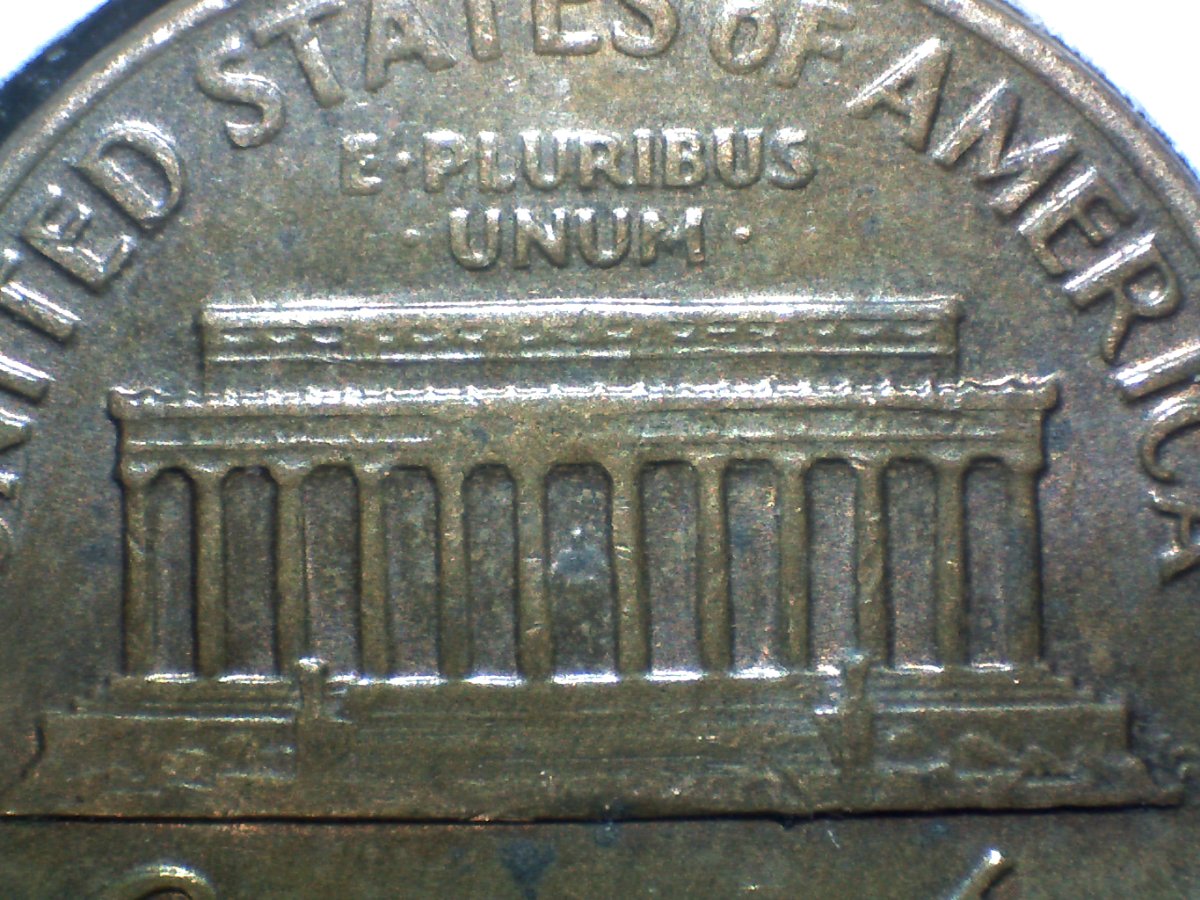 1972-D-Lincoln-Cent,-Doubling-Or-A-Light-Trick