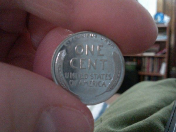 Odd-1941-Wheat-Penny-..silver-Maybe?