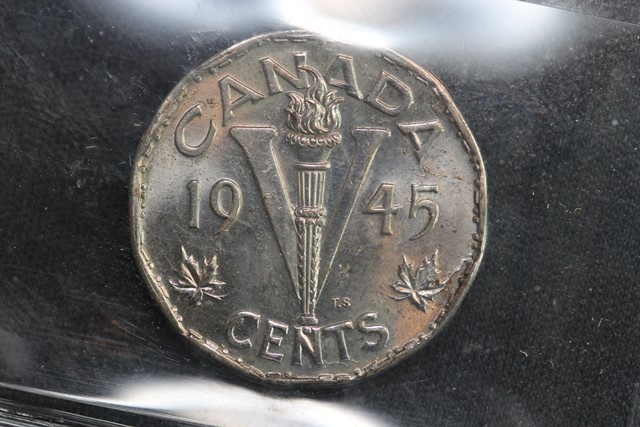 Another-5-Cent-Piece-For-You-Grading-Pleasure.-1945.