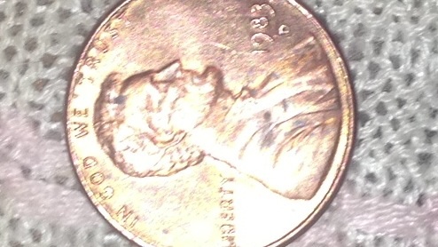 1983-Lincoln-Penny.-Mint-Mark-Appears-Small-And-Off-Center