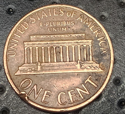 1975-Penny-Try-To-Learn-A-Technical-Name-When-A-Piece-Is-Missing-From-The-Coin