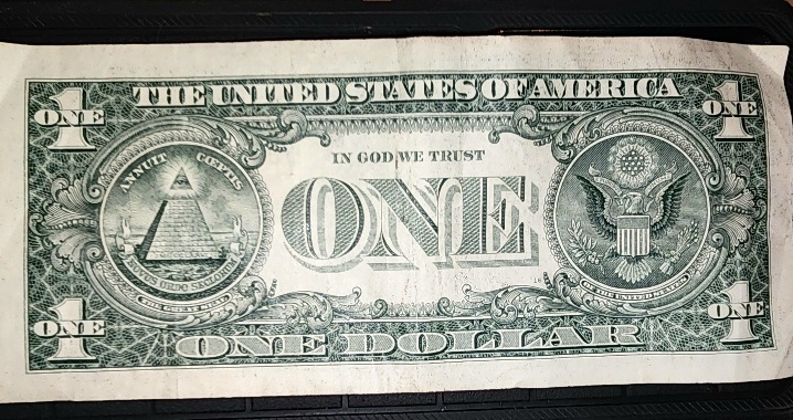 2017-$1-Smudge-On-Front-Of-Dollar