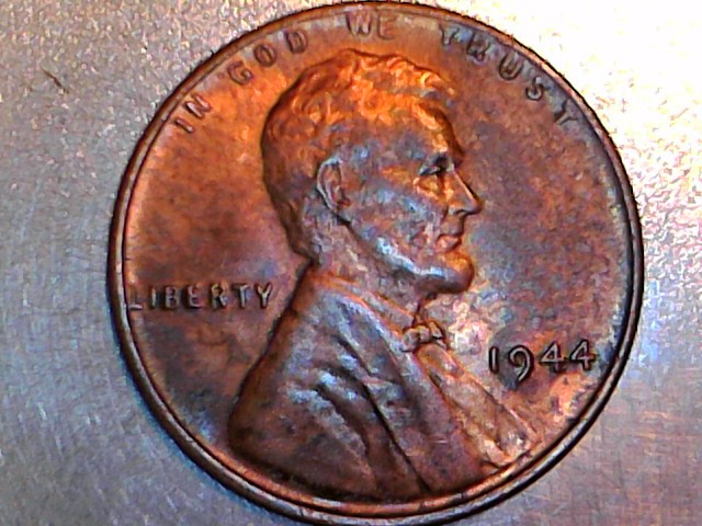 1944-Lincoln-Wheat-Penny-Struck-Thru-Thread?
