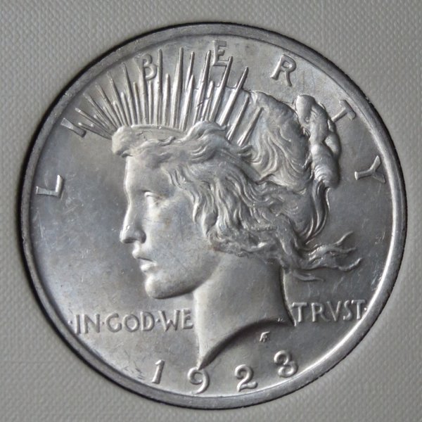 Peace-Dollar,-1923