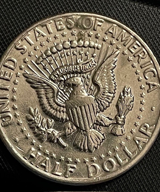 1971-Kennedy-Half-Dollar-Die-Chipping-Off-And-Possible-Other-Errors?