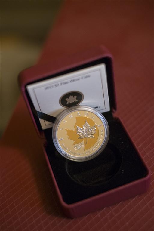 1oz.-25th-Anniversary-Sml