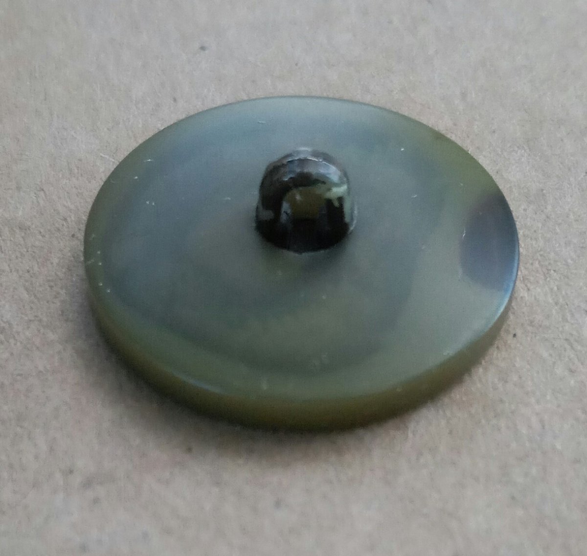 Help-With-Identification/Origin-Id:-Modern-Button-With-Legend-Of-16th-Century-Dutch/Belgian-Coins