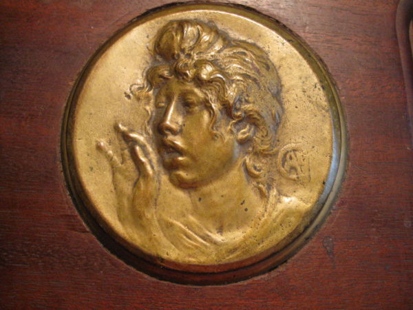 Please-Help-Identify-Medal/Insert-On-Plaque-C1919-/-French?