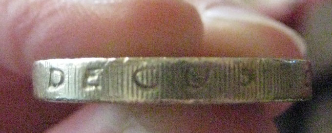 Fake-Pound-Coin