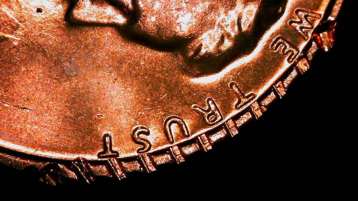 1972-D---Funny-Rim-Damage----Lincoln-Penny-From-Uncirculated-Set