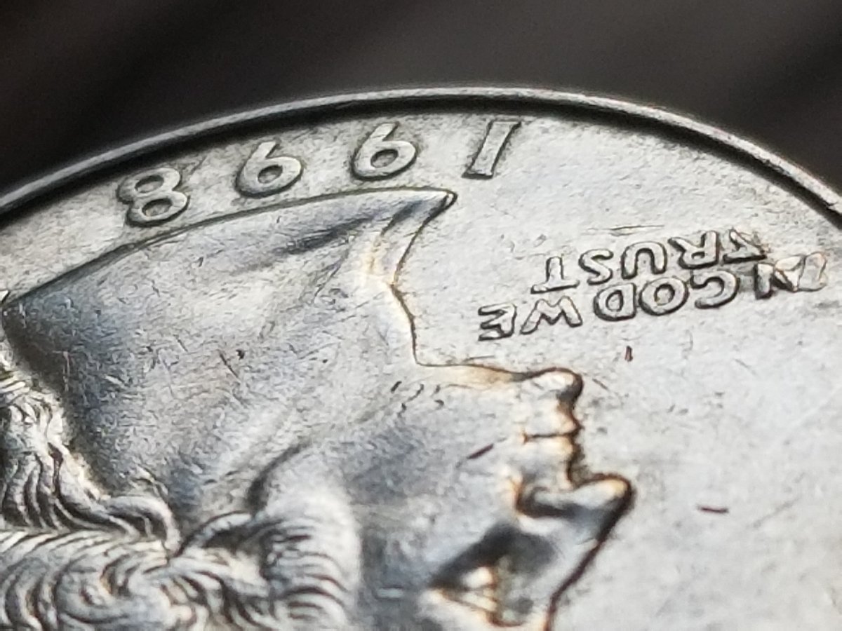 1998-Quarter-Vending-Machine-Damage-Or-Error