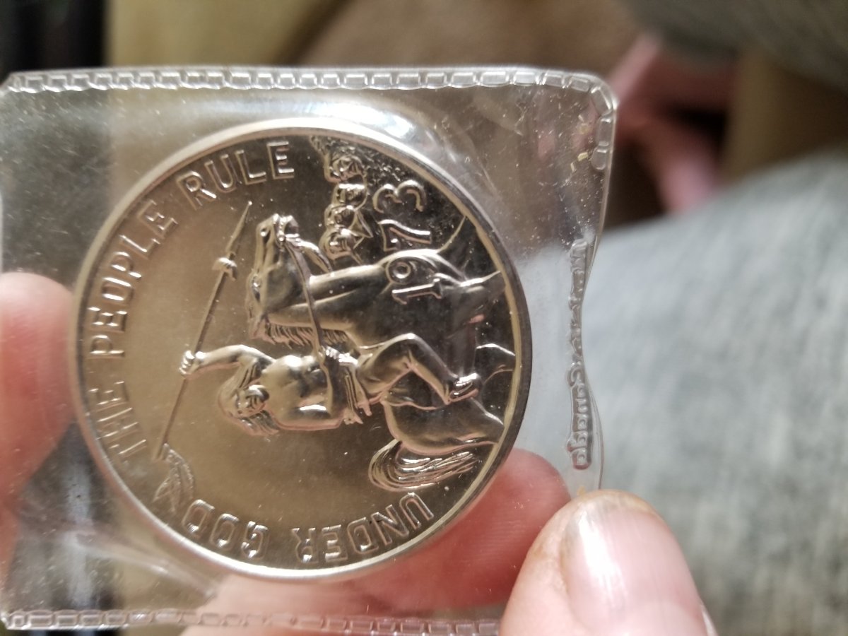 Uncirculated-1971,-1972,-1973-South-Dakota-Souvenir-Dallors