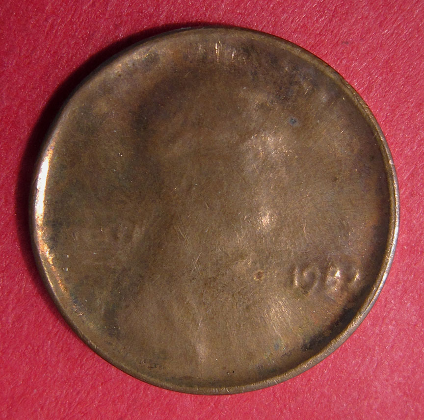 1982-Lincoln-Memorial-Cent-Copper---Struck-Through-Capped-Die