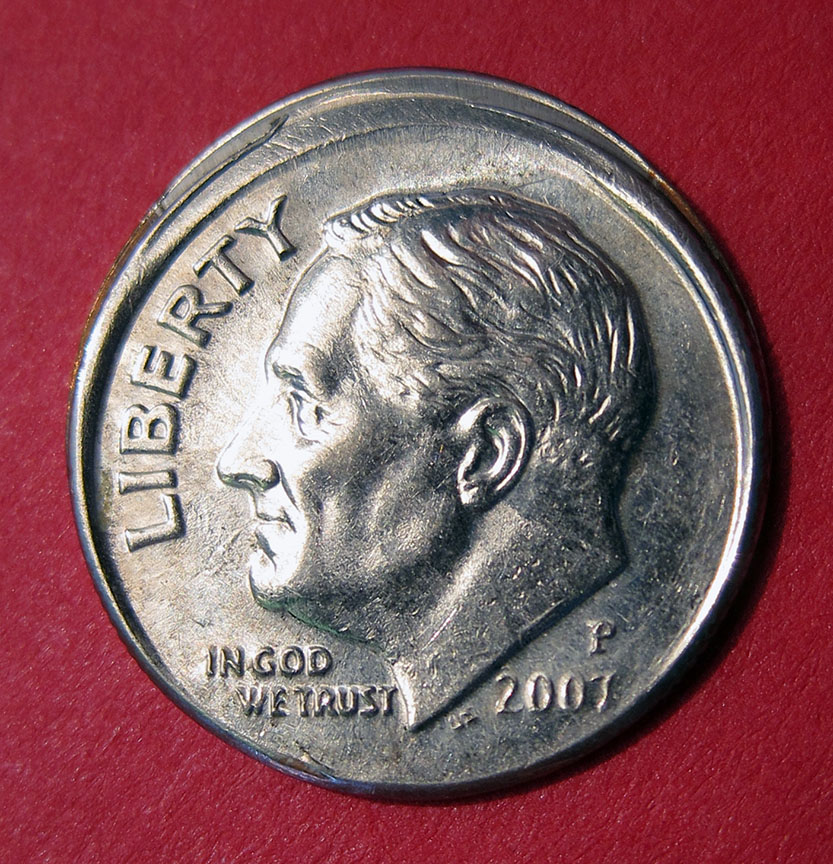 2007-P-Roosevelt-Dime-Mint-Error---Broadstrike,-Tilted-Collar?