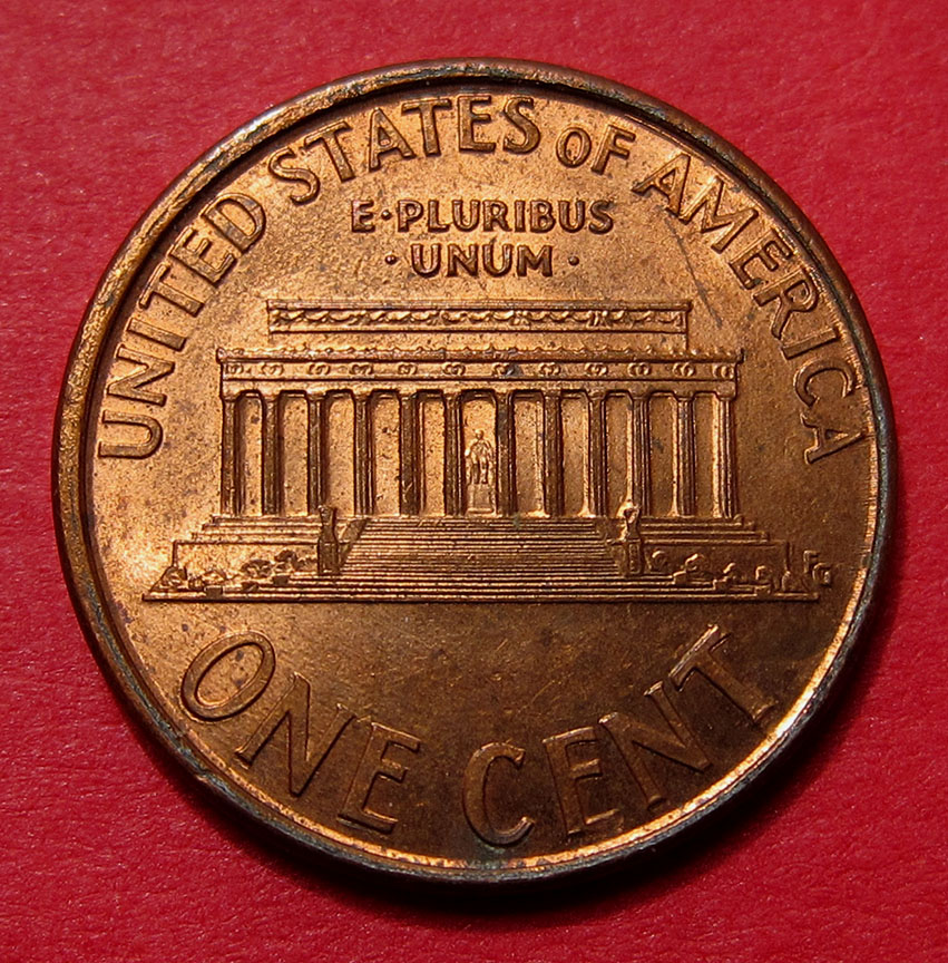 1995-Lincoln-Memorial-Cent-Mint-Error---Struck-Through-Die-Cap