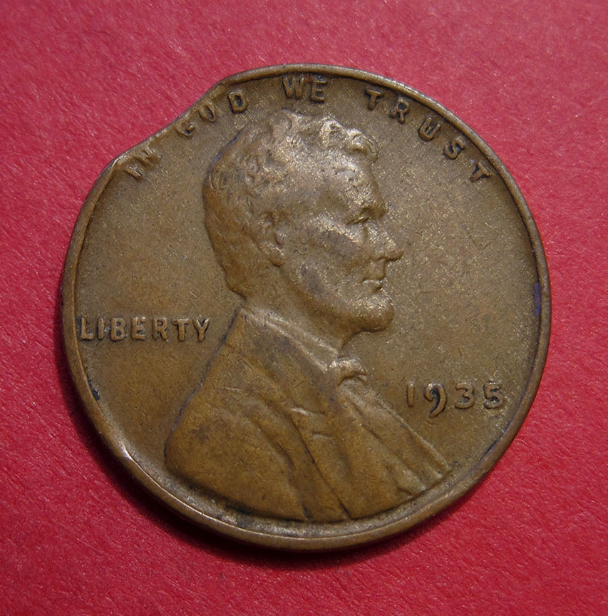 1935-Lincoln-Wheat-Cent-Mint-Error---Double-Clipped-Planchet