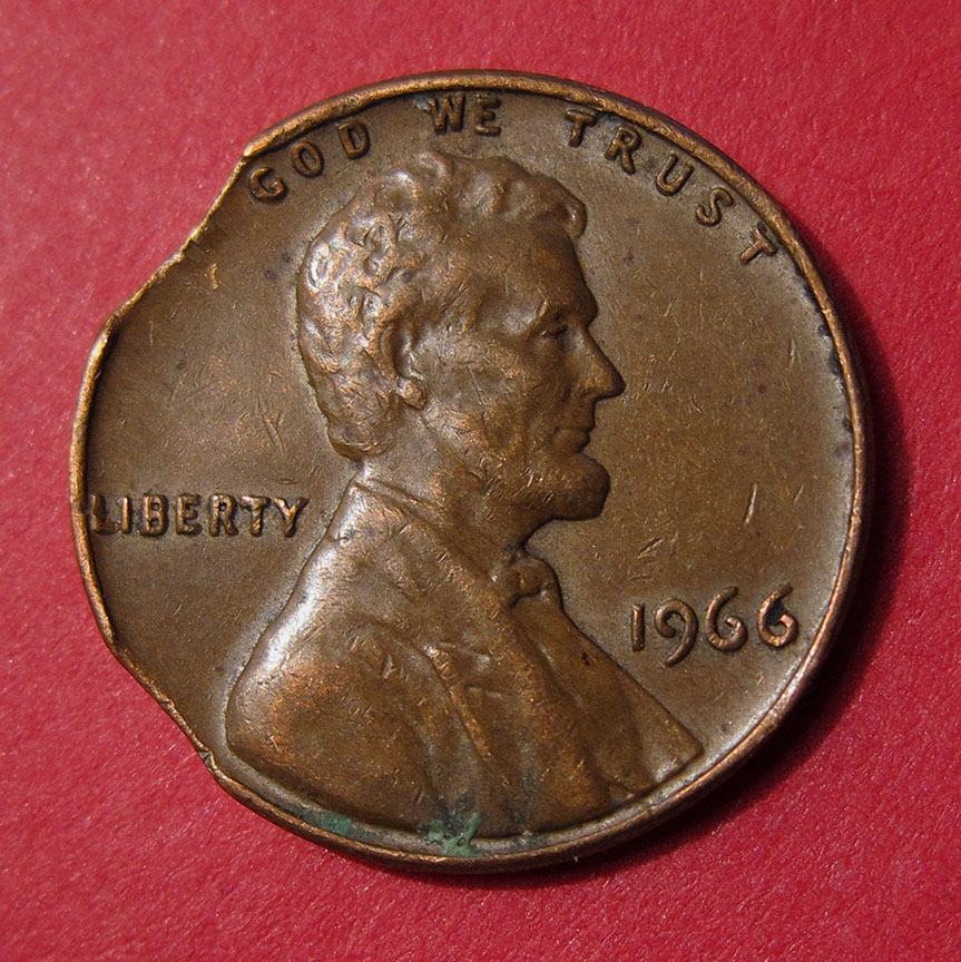 1966-Lincoln-Memorial-Cent-Mint-Error---Double-Clipped