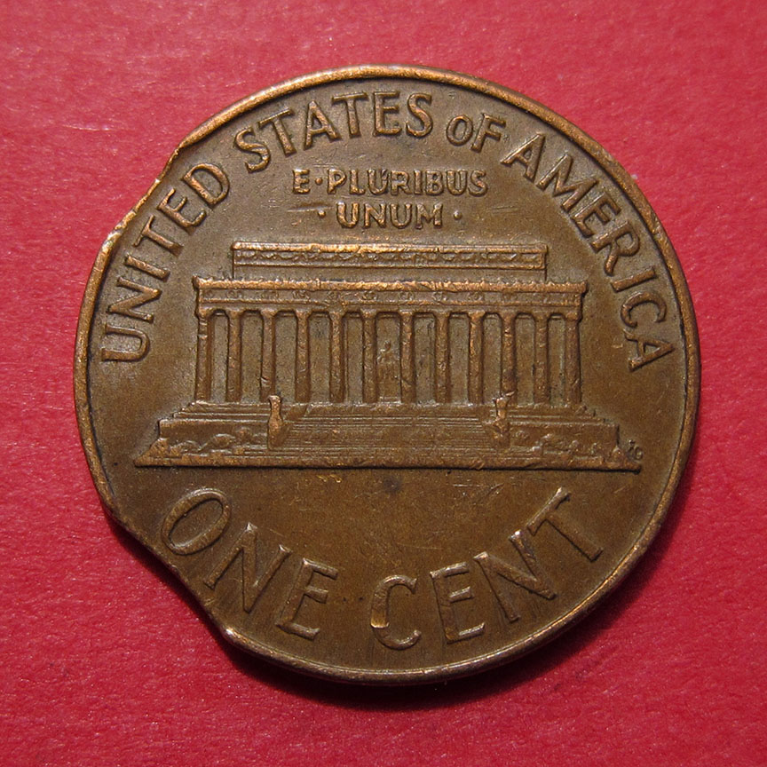 1966-Lincoln-Memorial-Cent-Mint-Error---Double-Clipped