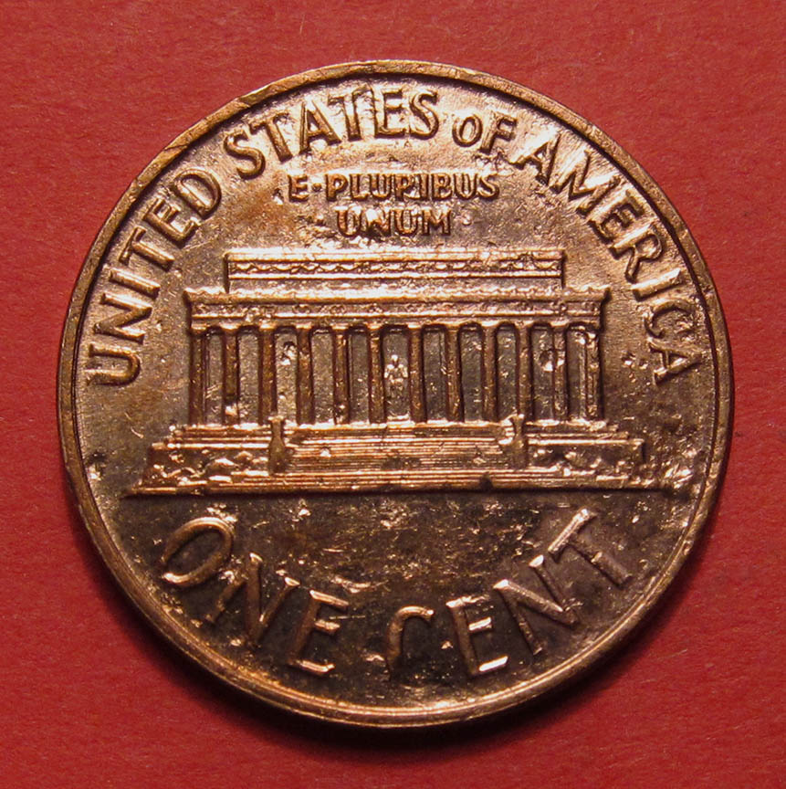 No-Date-Lincoln-Memorial-Cent-Mint-Error---Struck-Through-Cloth