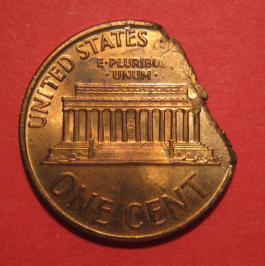 No-Date-Lincoln-Memorial-Cent-Mint-Error---Ragged-Clip