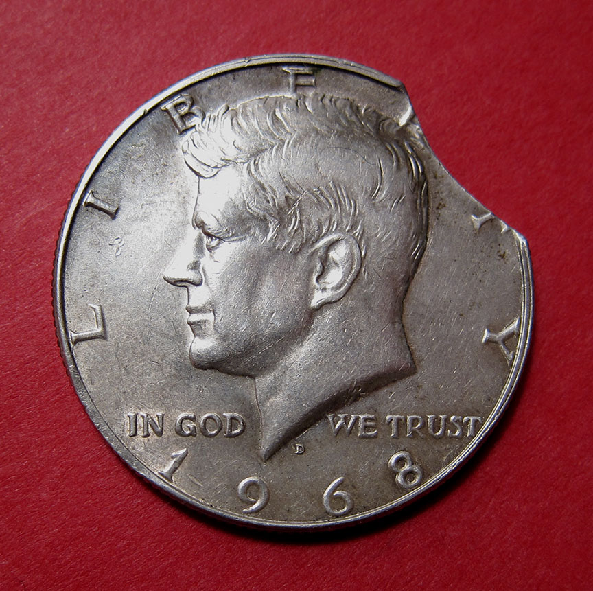 1968-D-Kennedy-Half-Dollar-Mint-Error---Clipped-Planchet
