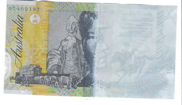 Aus$5-Note-Missing-The-Queens-Head.