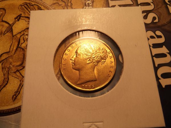 1885-Sydney-Mint-Sheild-Sovereign