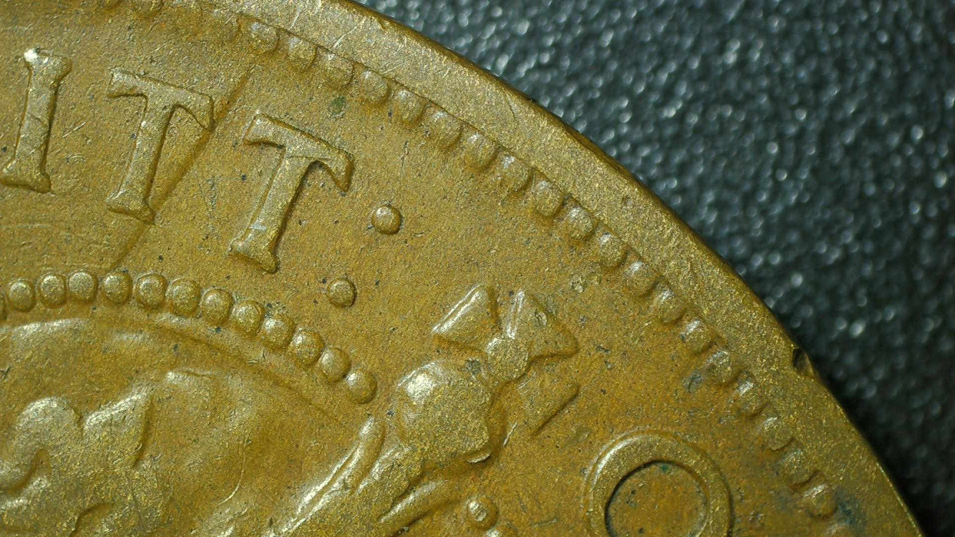 1924-Australian-Penny-With-A-Step-Down-In-The-Field