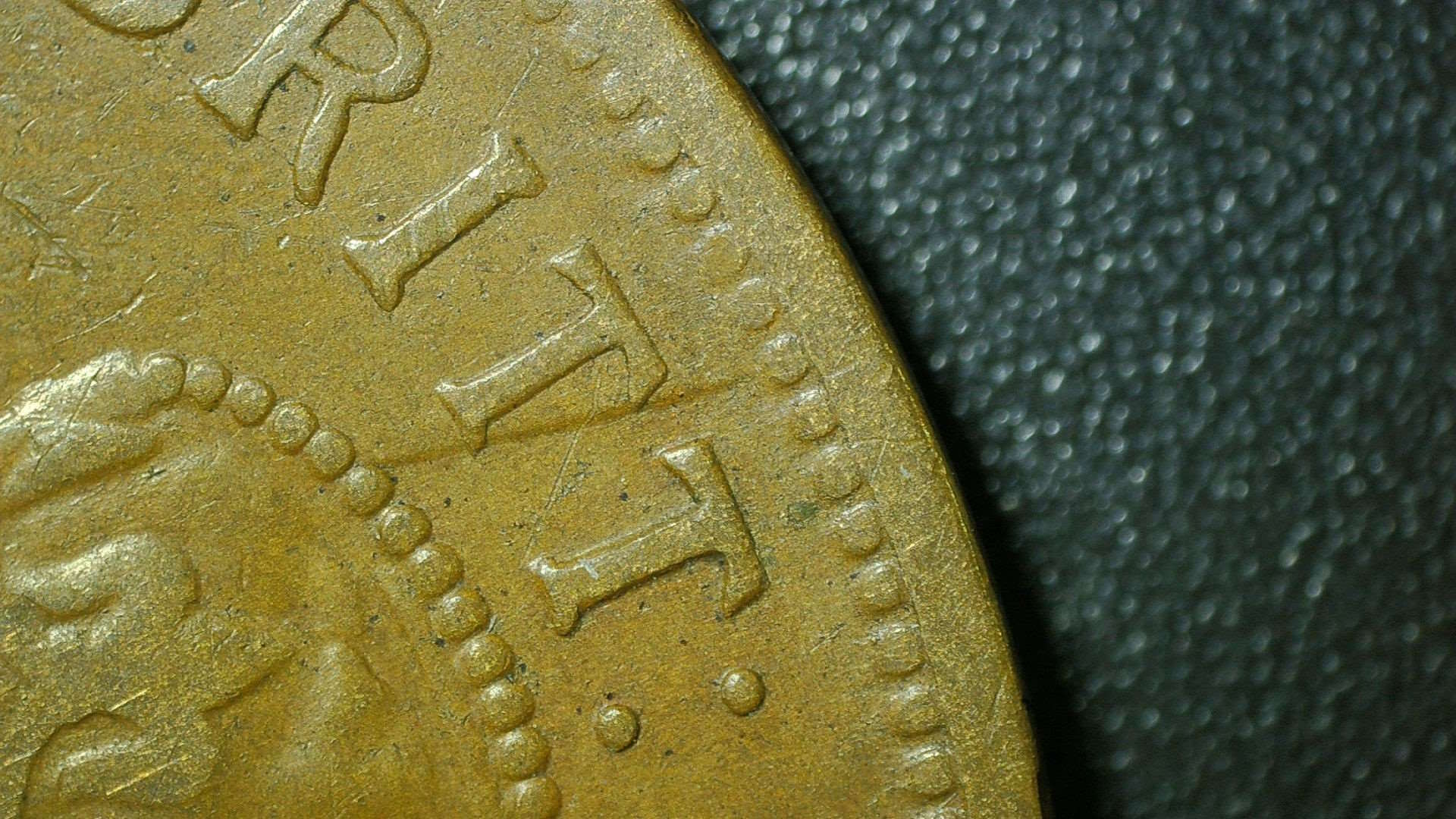 1924-Australian-Penny-With-A-Step-Down-In-The-Field